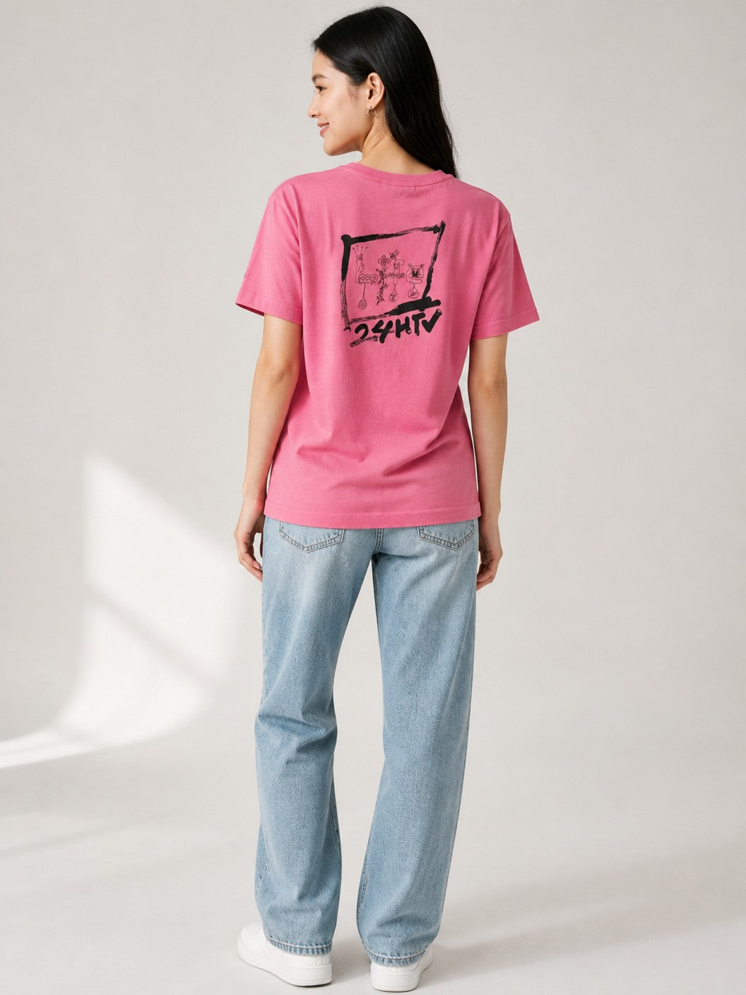 Leox Hub vintage 2018 Japan 24 Hours TV pink t-shirt with Hattie Stewart graphic print on the back