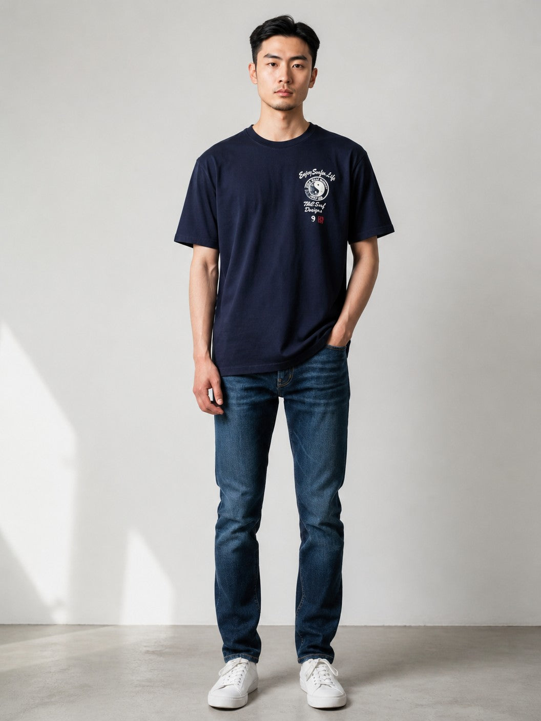 Leox Hub T&C Surf Designs Hawaii t-shirt featuring classic yin yang logo graphic print